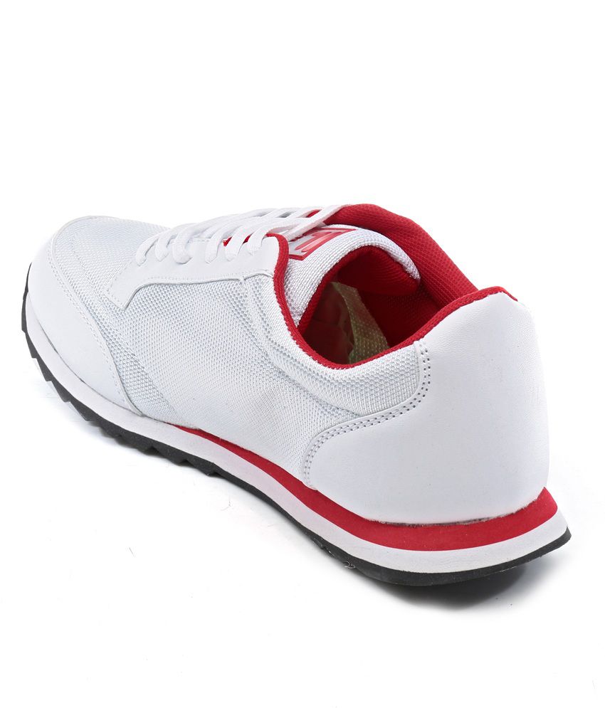 FILA White Sport Shoes - Buy FILA White Sport Shoes Online at Best Prices in India on Snapdeal