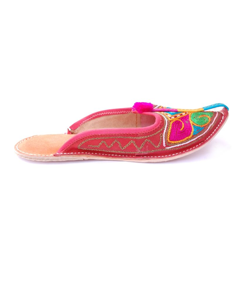 steve madden feather snake flats