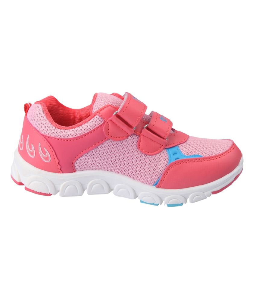 action flotter chappal price