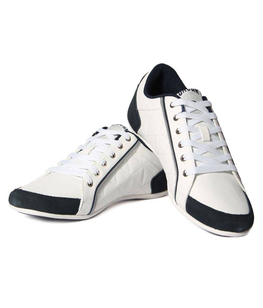 ronaldo white sneakers