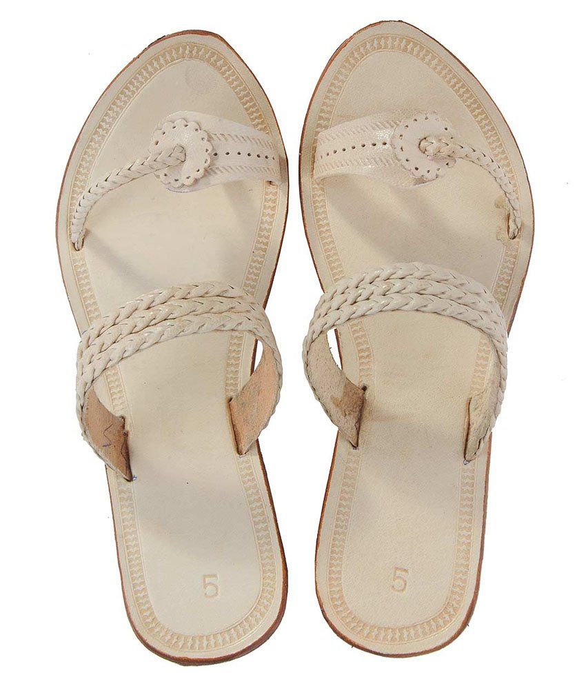 Womens Trendz Ladies Kolhapuri Chappal With Triple Weni Belt Price in