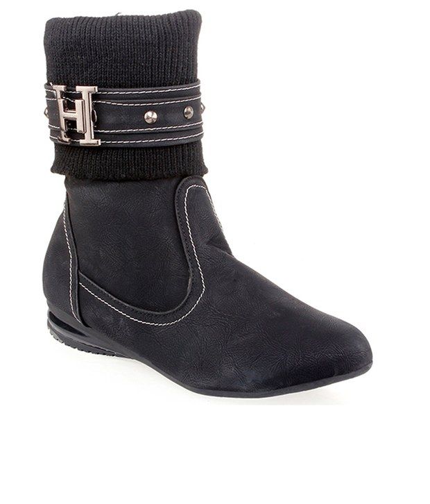 black flat boots size 3