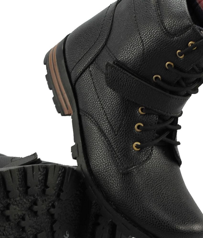 snapdeal boots for mens