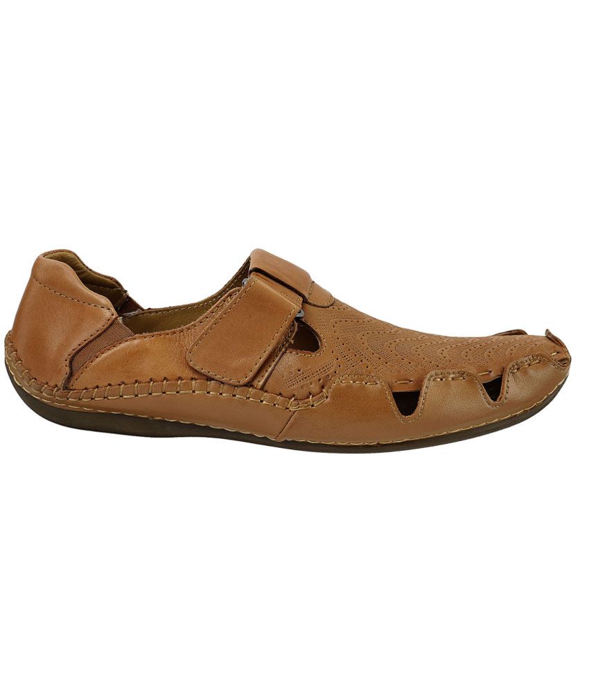 fontini sandals