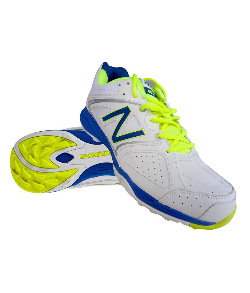 new balance rubber cricket shoes