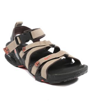 nike floaters for mens