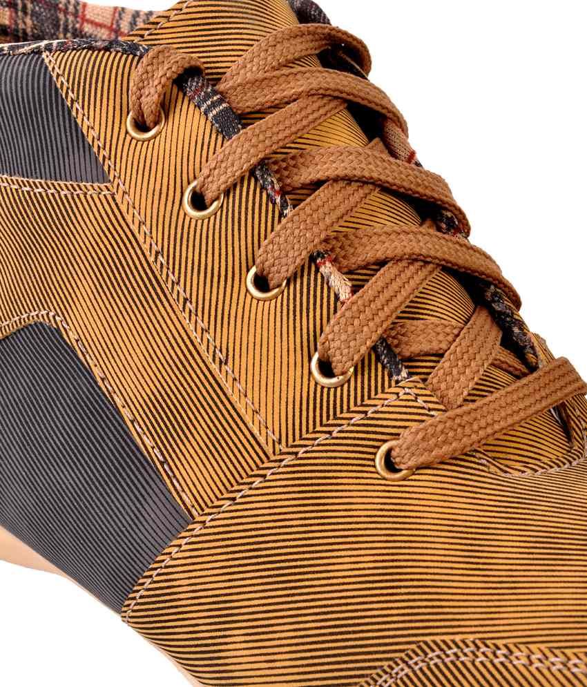 brown shoes with denim