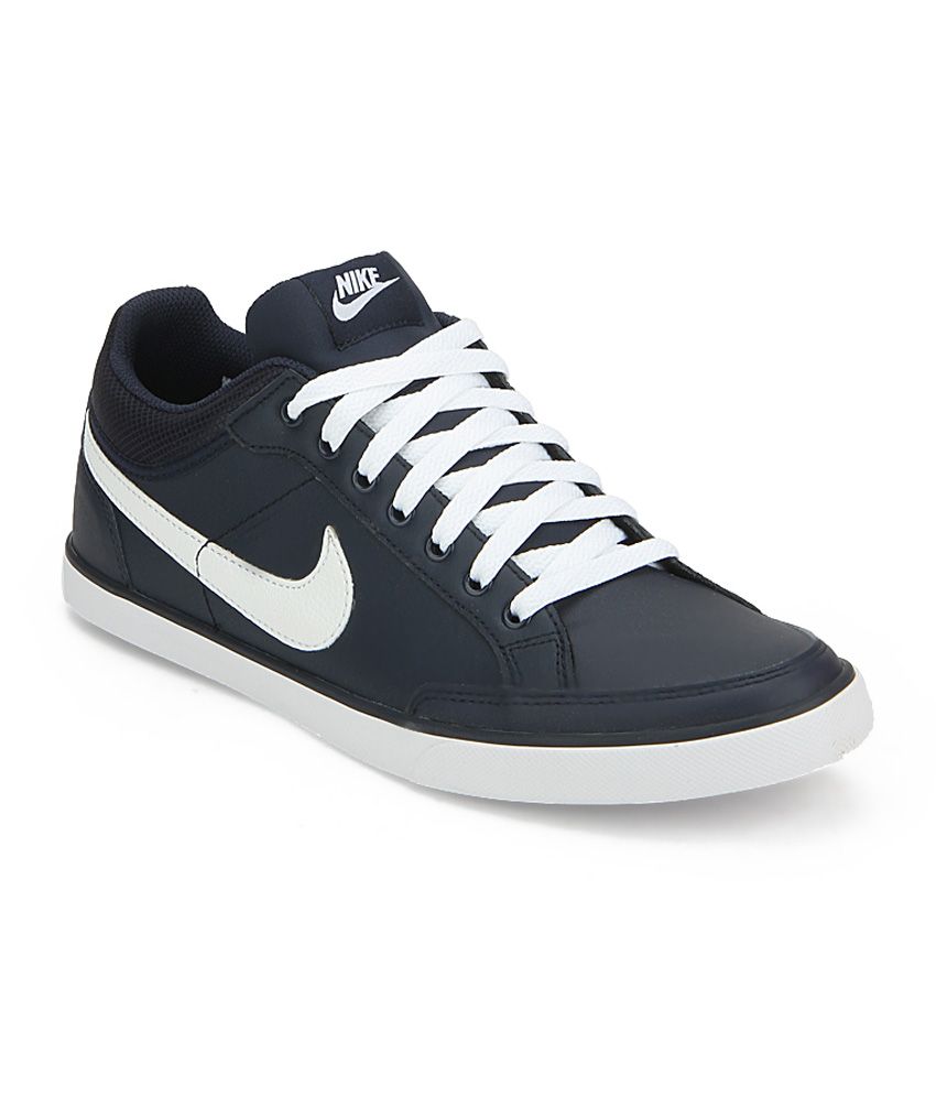 navy nike sneakers