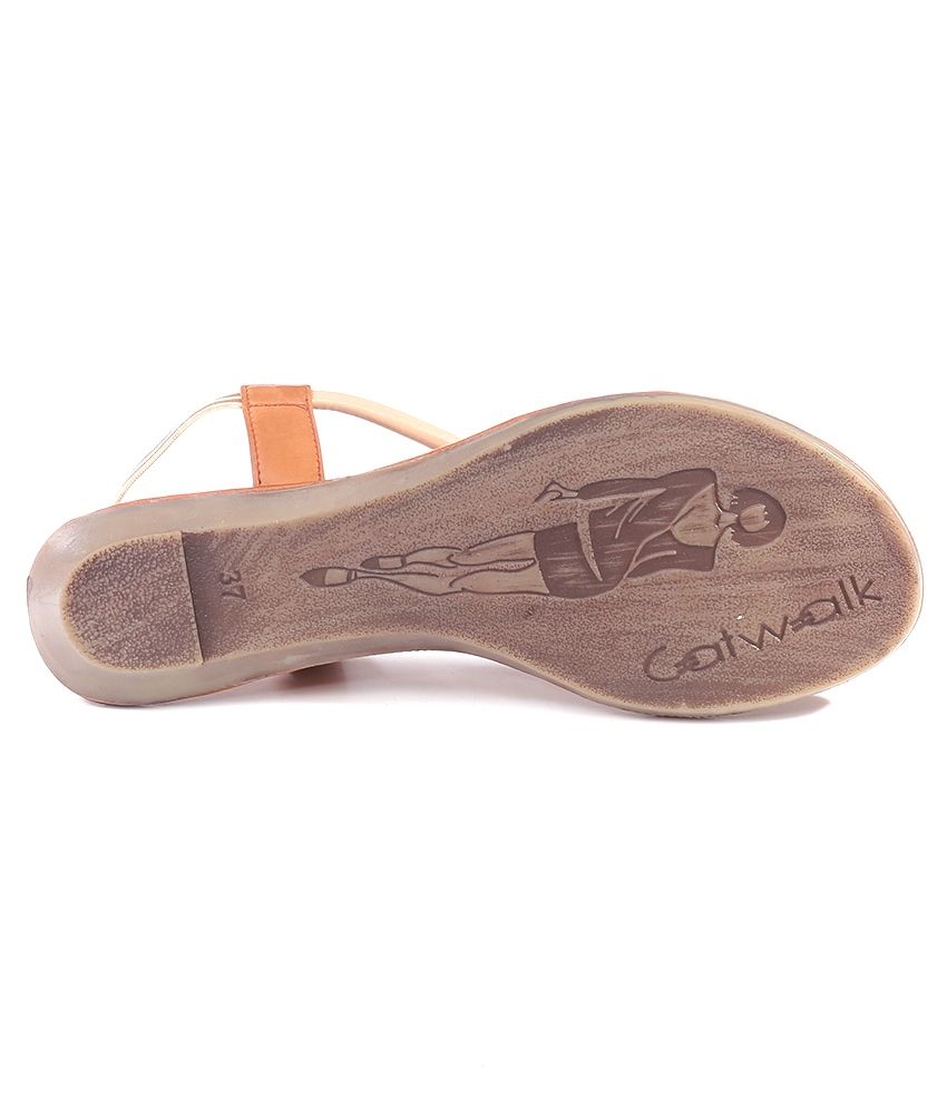 catwalk beige sandals