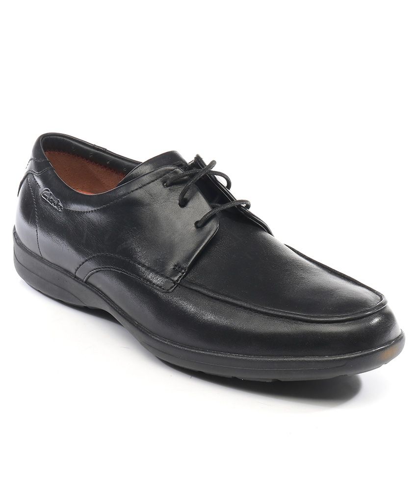 clarks leather shoes price
