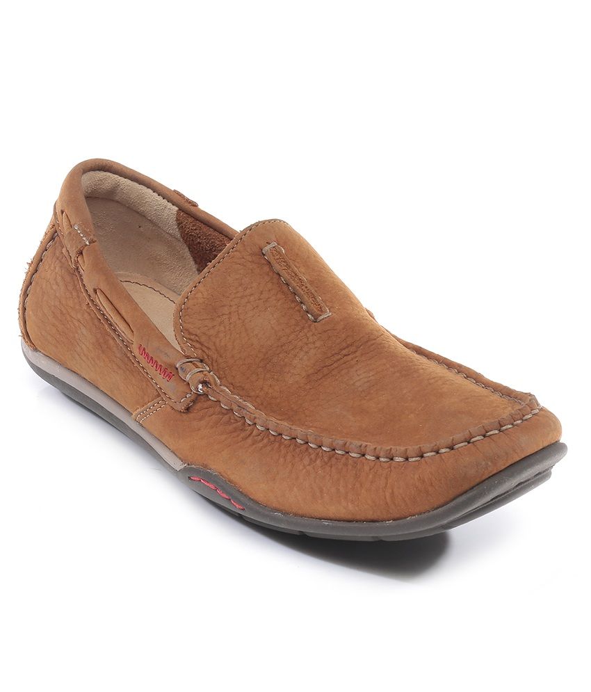 tan clarks shoes