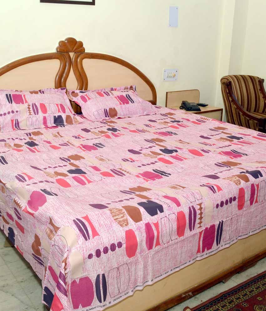 Bombay Dyeing Pink Abstract Poly Cotton Double Bed Sheet Buy Bombay