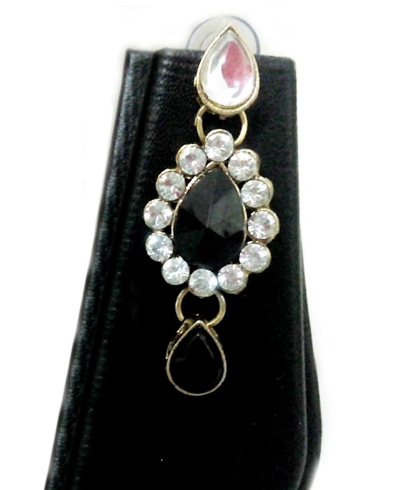 Glittering World Designer Pearl And Cz Stone Necklace Mang Tikka Set In