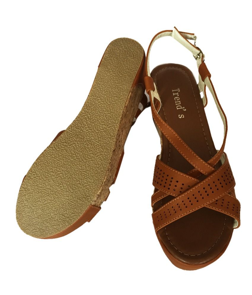 Divya Shopee  Brown Platform Leather Sandal  Price in India 