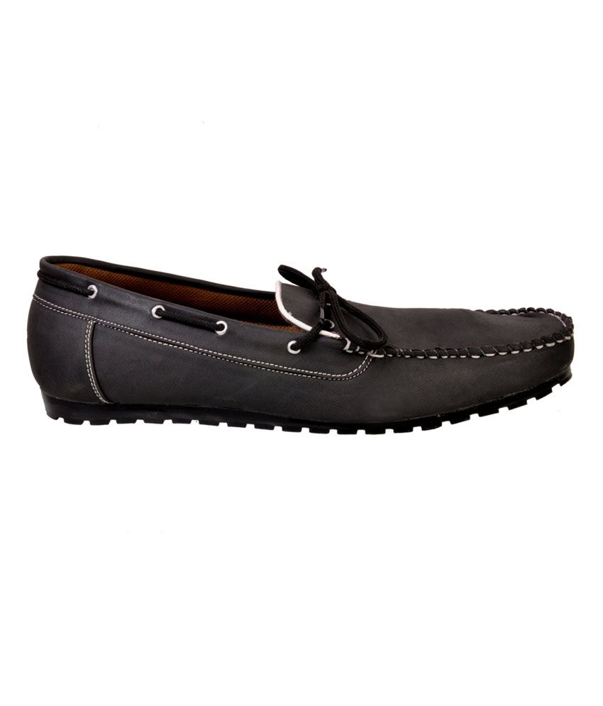 casual loafers dark
