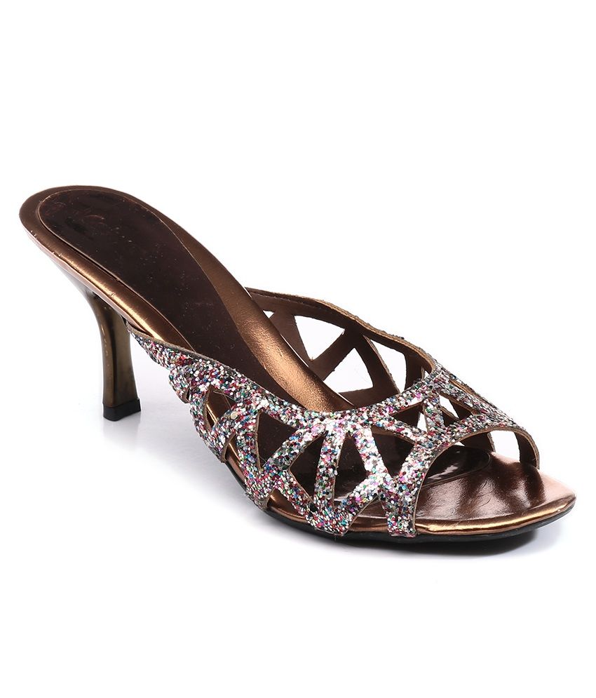 catwalk sandals price