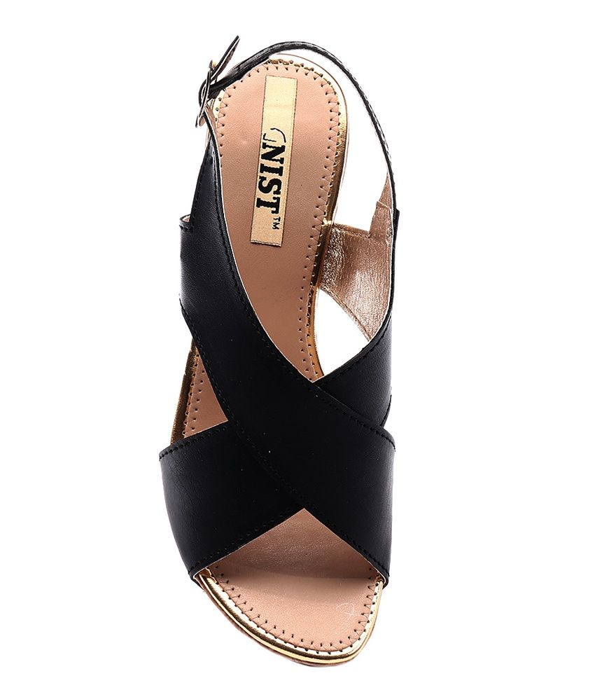 black wedges strap