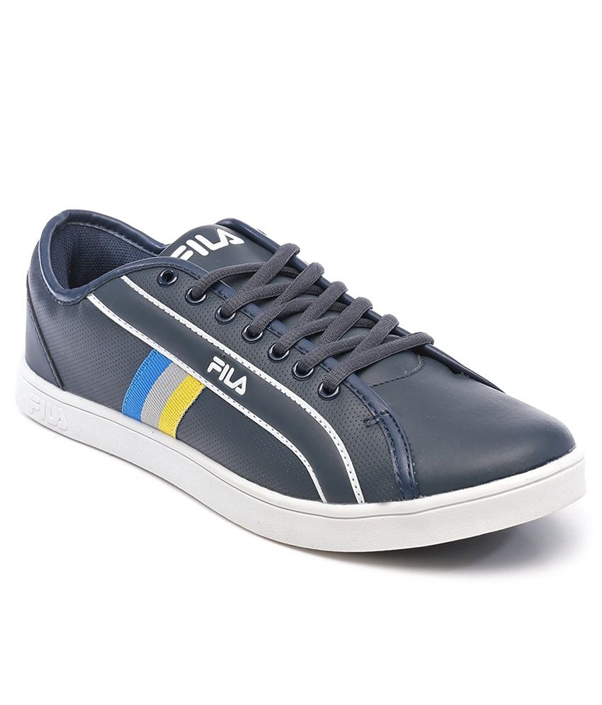 trendy fila shoes