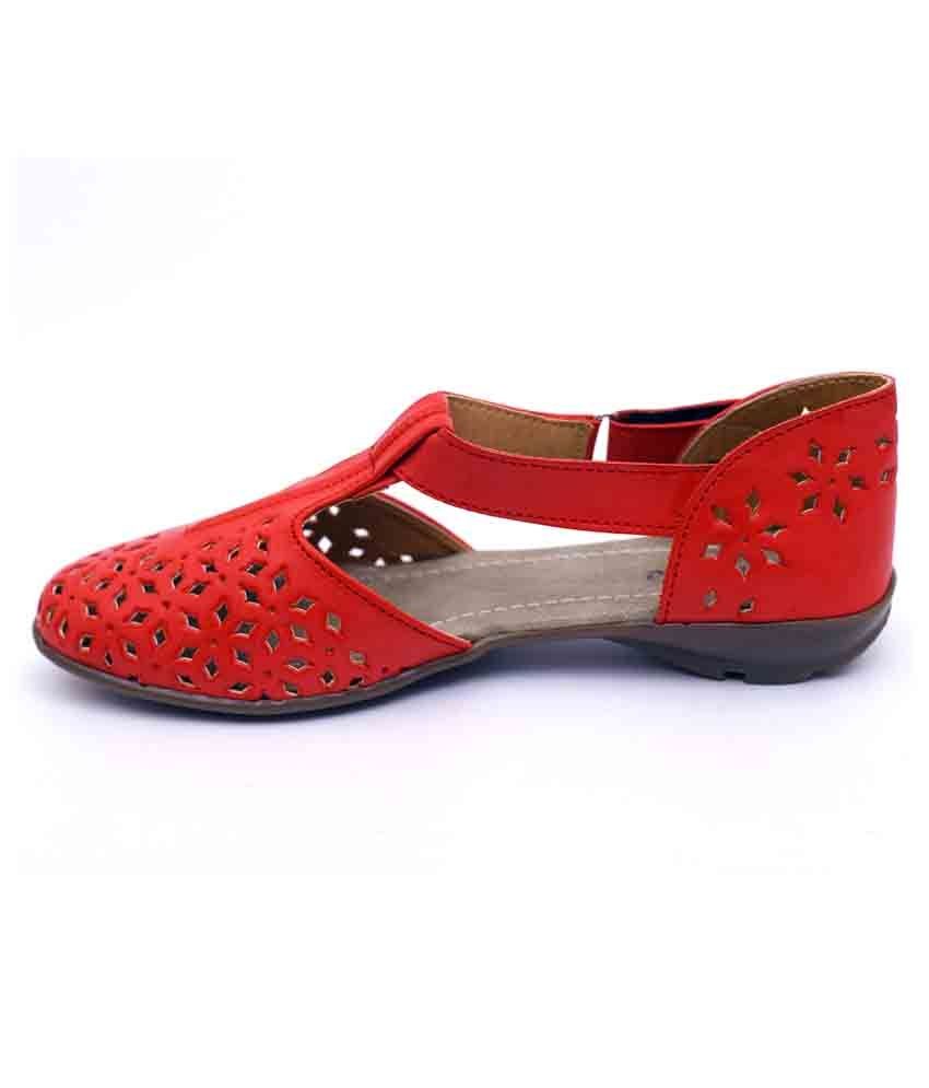 flat leather sandals with pearls