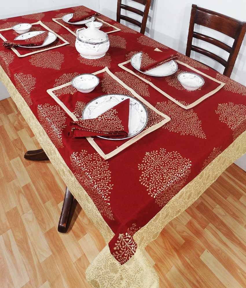 Heritagefabs Goldline Maroon Table Cover With 6 Napkins 6 Table