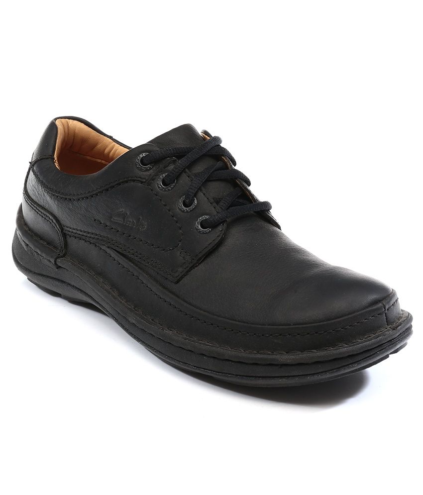 clarks black casual shoes