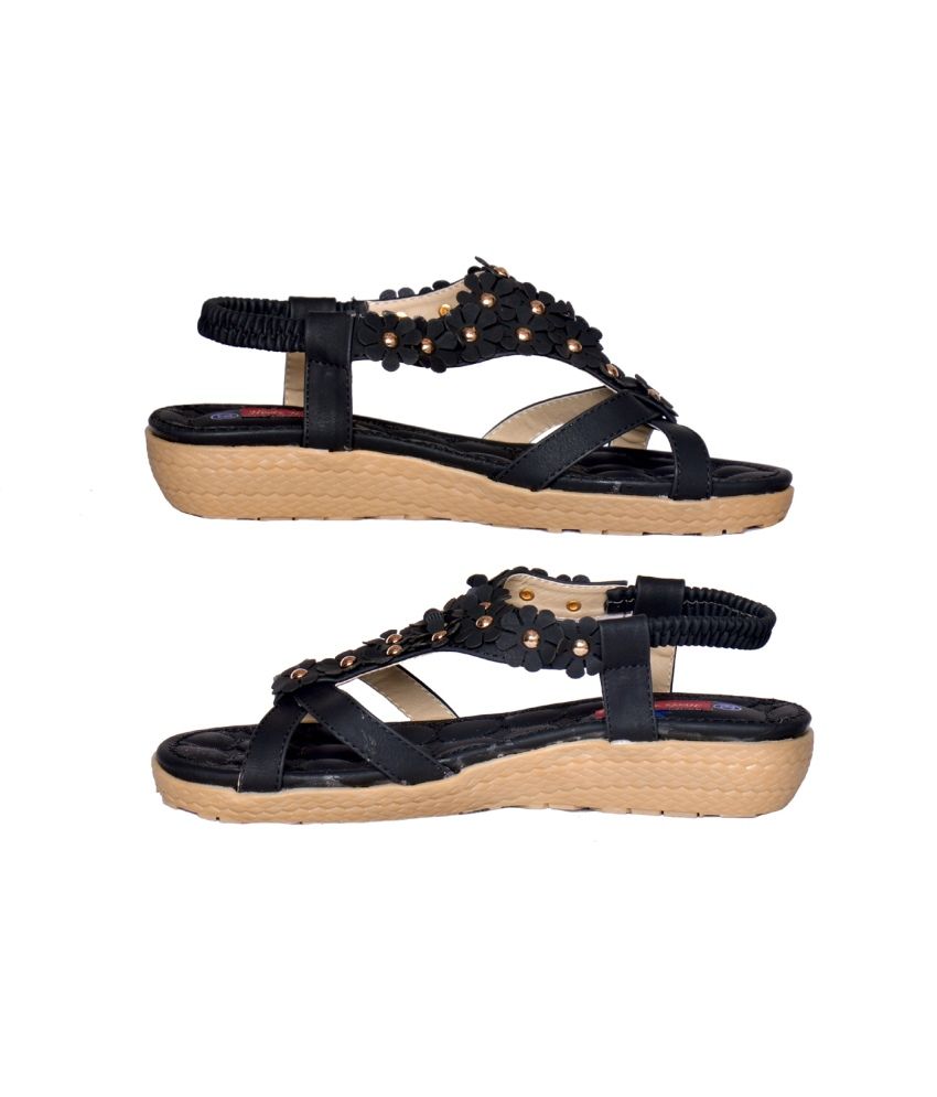 Heels N Wedges Black Sandals Price In India Buy Heels N Wedges Black Sandals Online At Snapdeal 