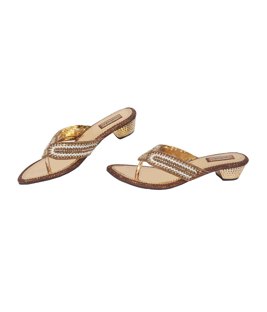 golden chappal online