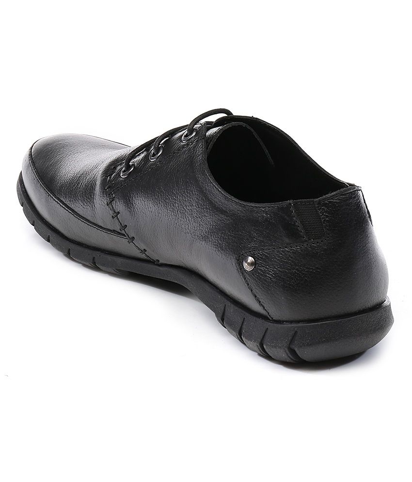 Buy Buckaroo Black Formal Shoes 