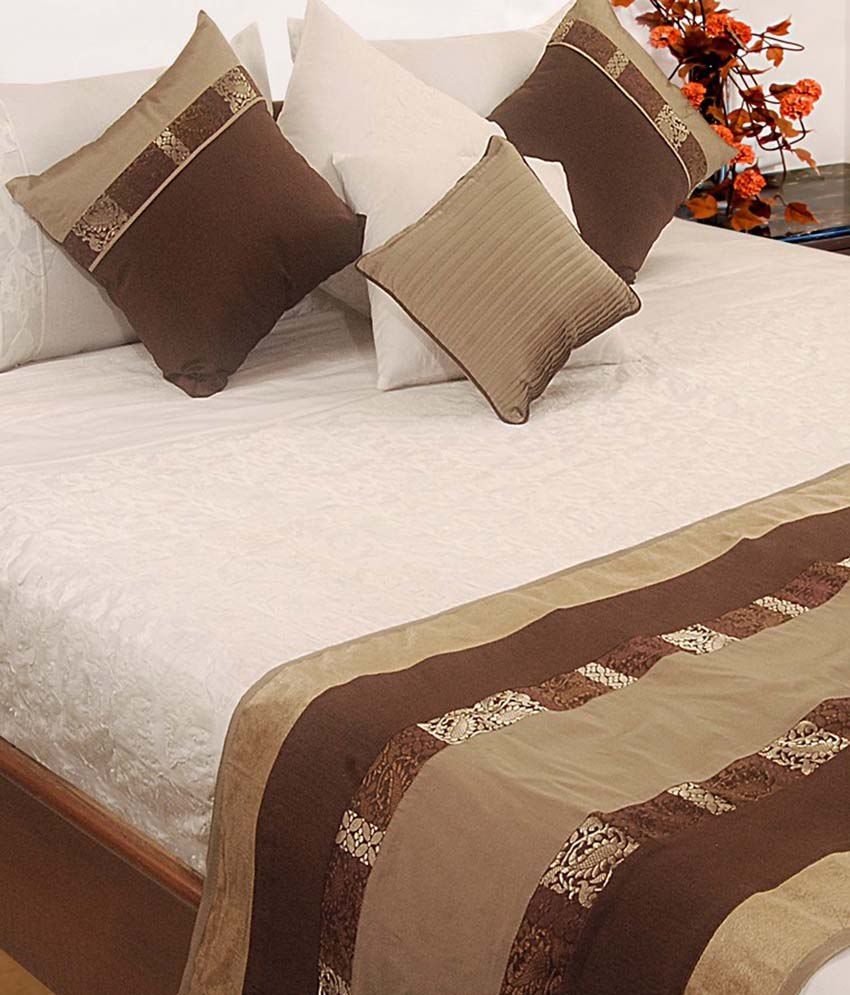 Lorena Oppluence Platinum Cotton Bed Runner With 2 Cushion Cover