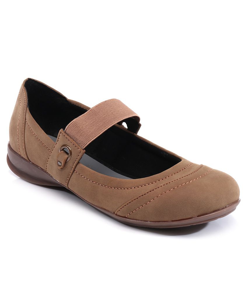 Catwalk Tan Casual Shoes Price in India 