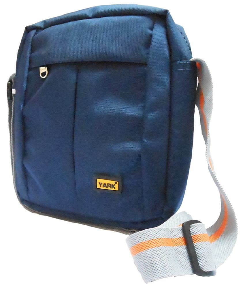 navy blue travel bag