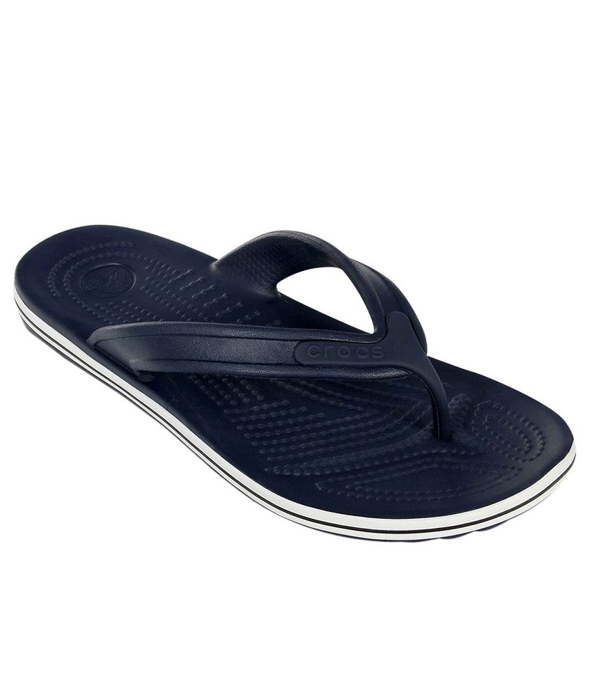 crocs croslite flip flops