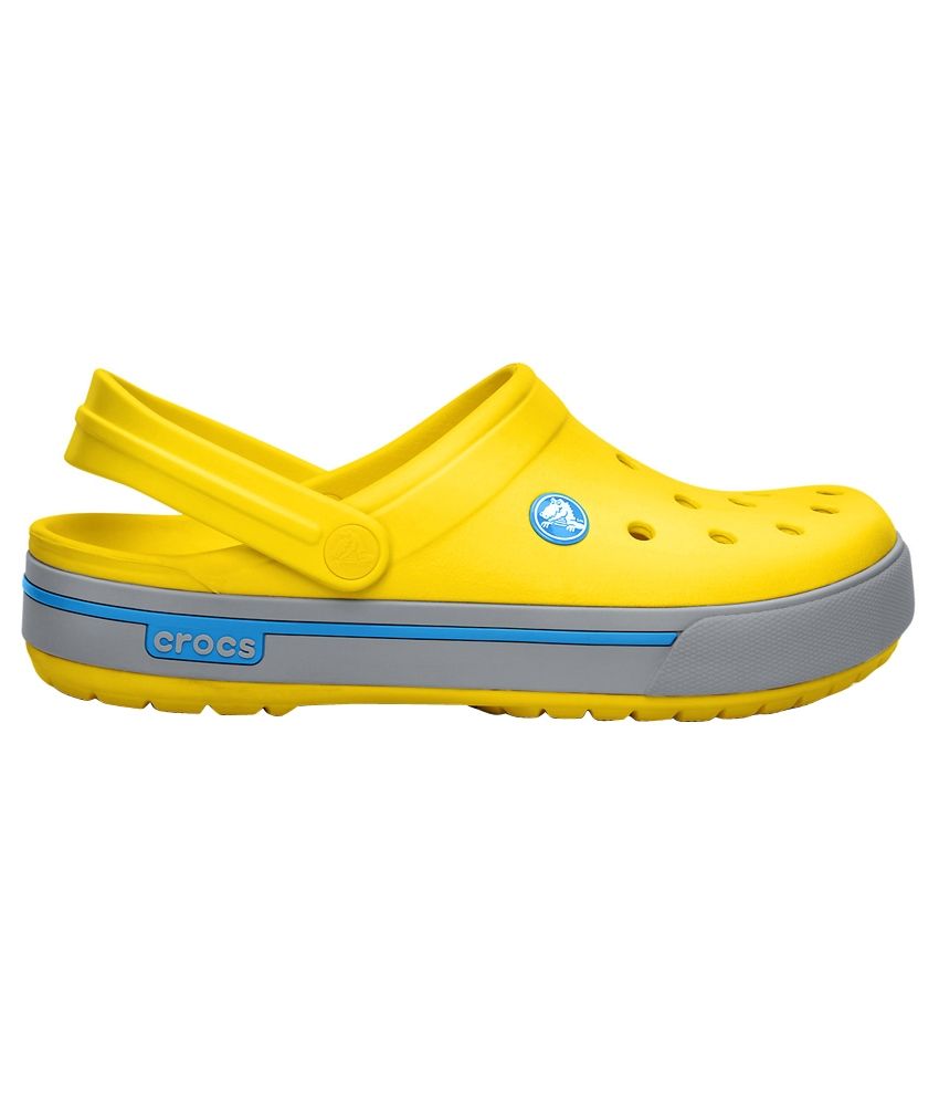crocs for men yellow