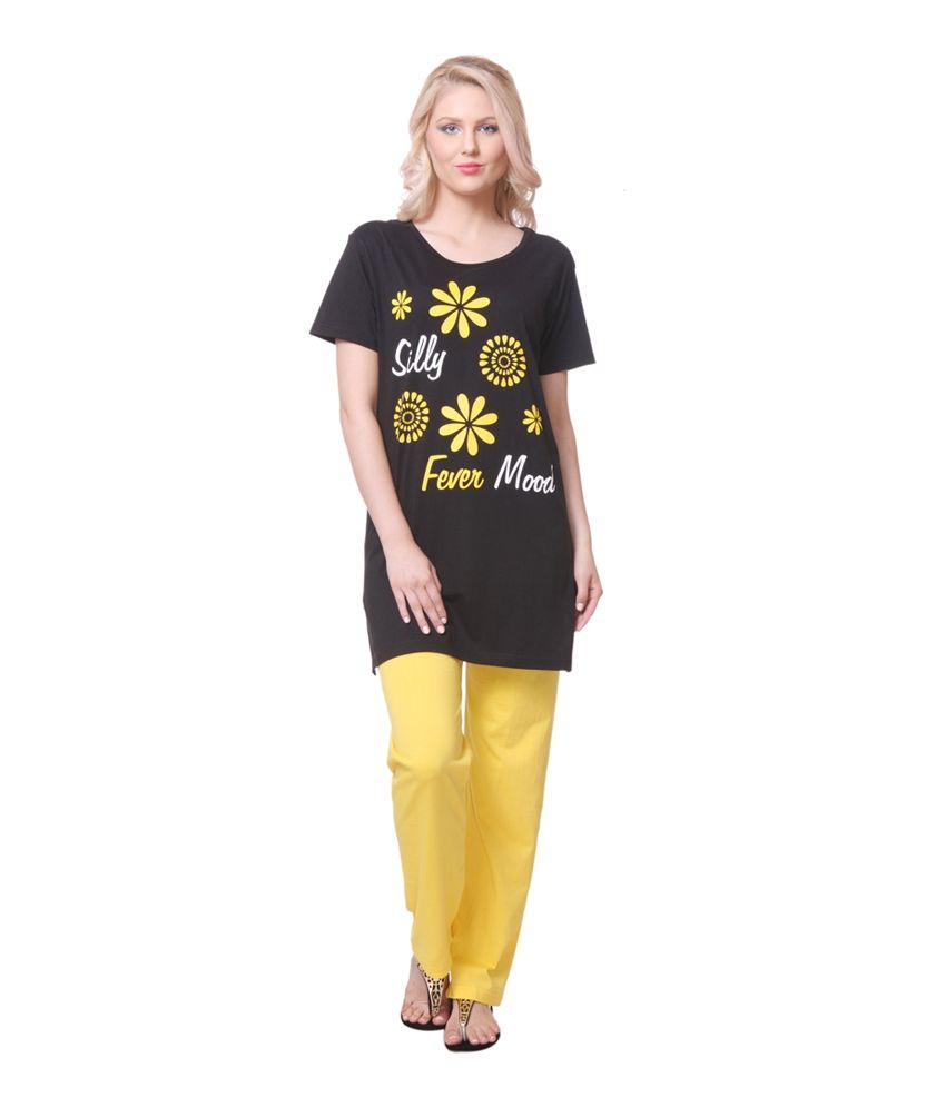     			Wako Black And Yellow Cotton Nightsuit Sets