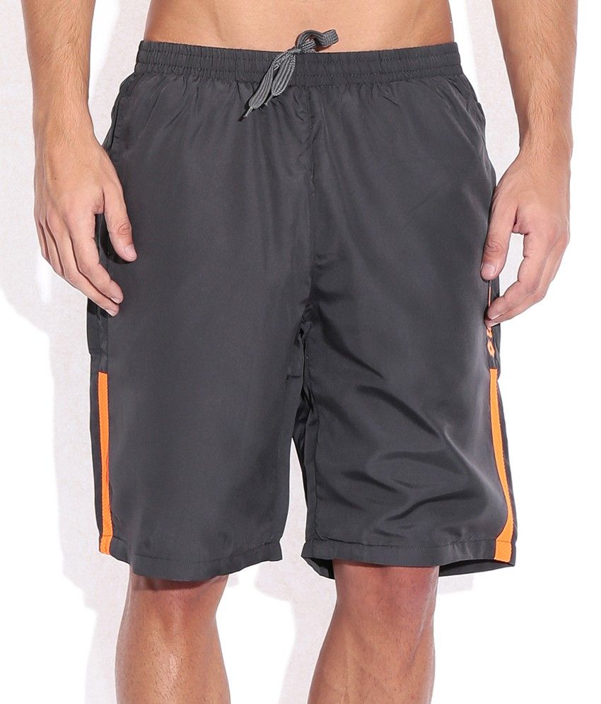 shorts polyester