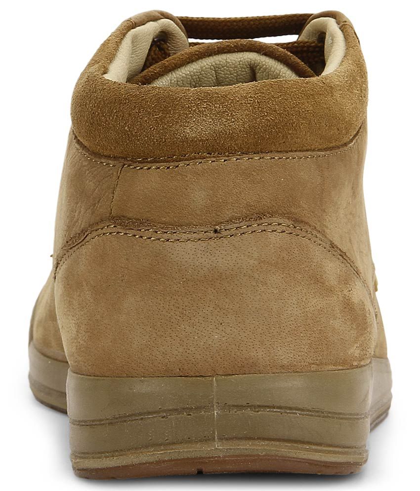 brown woodland boots