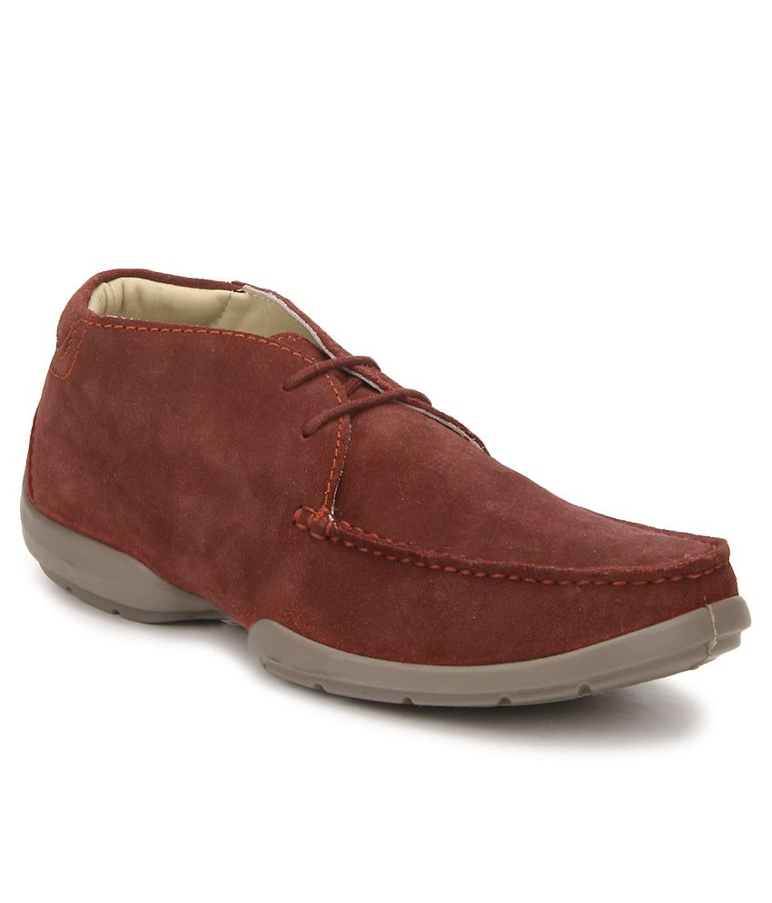 Woodland Maroon Outdoor Casual Shoes 