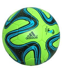 Football: Buy Footballs and Football Accessories Online at Best Prices ...