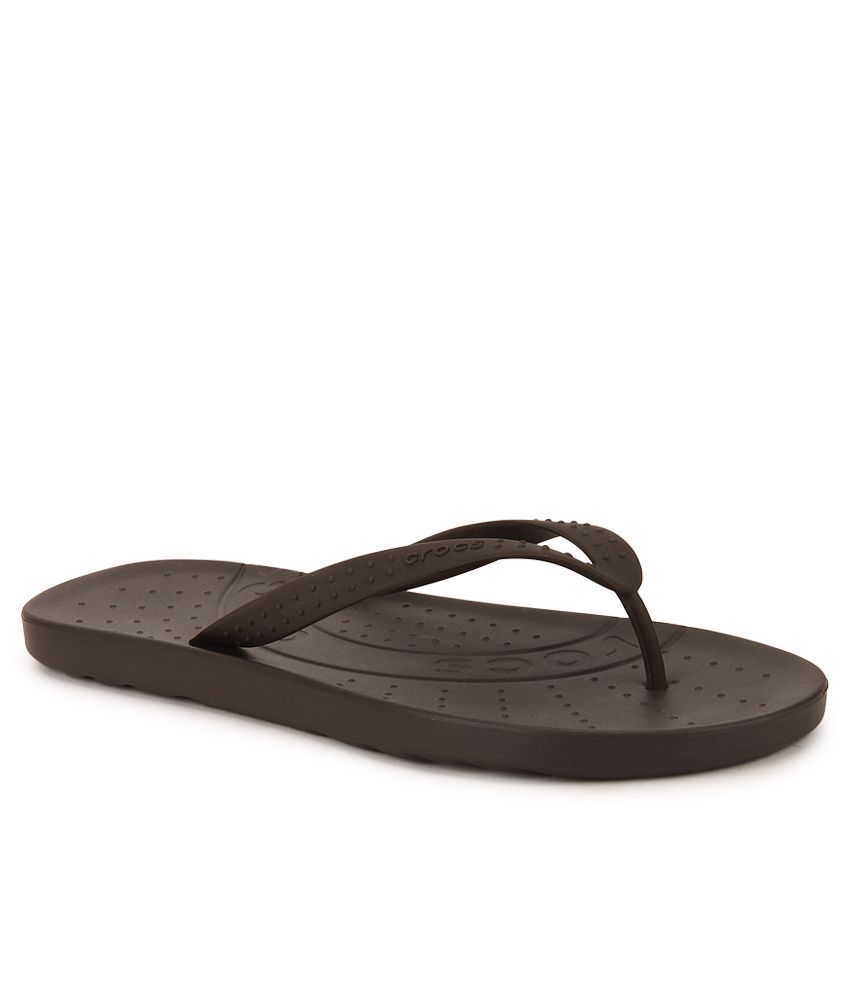 crocs slippers brown