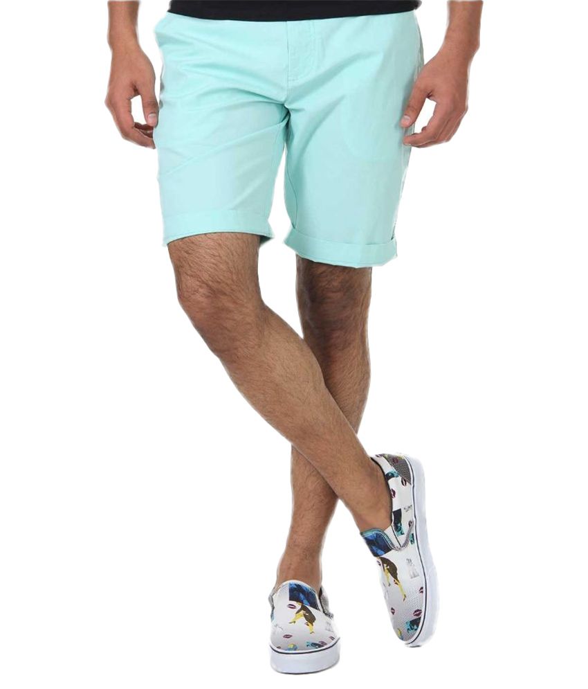 turquoise shorts outfit mens