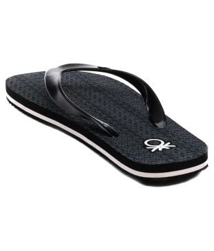 ucb black slippers