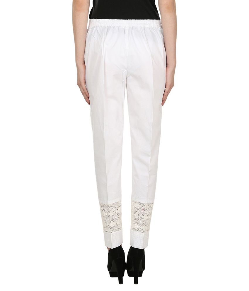 white casual pants