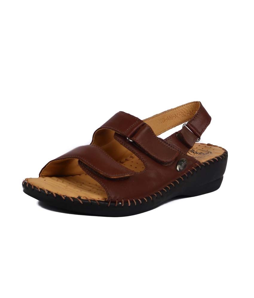 dr scholls tan sandals