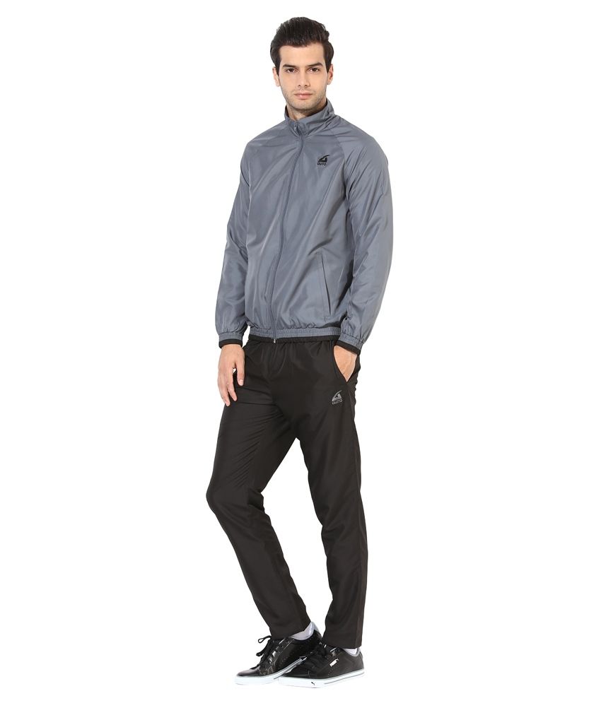 aurro tracksuit