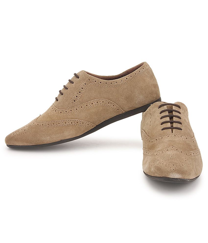 carlton london chappal