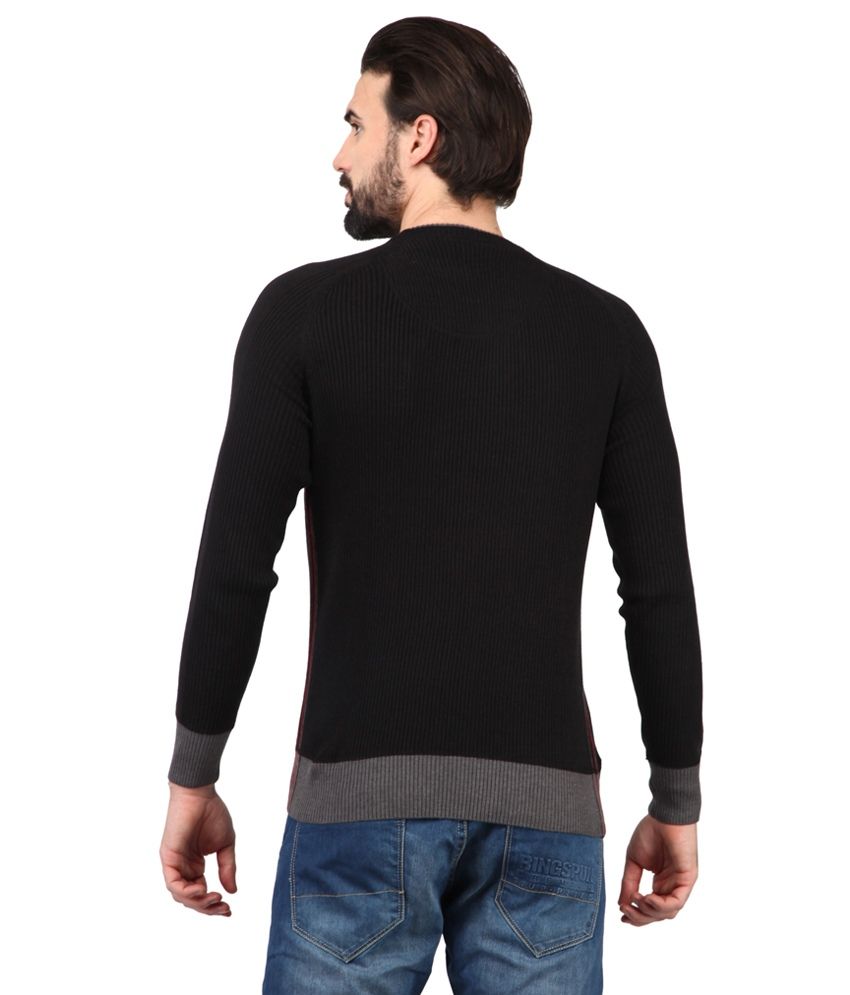 black full sleeve sweater