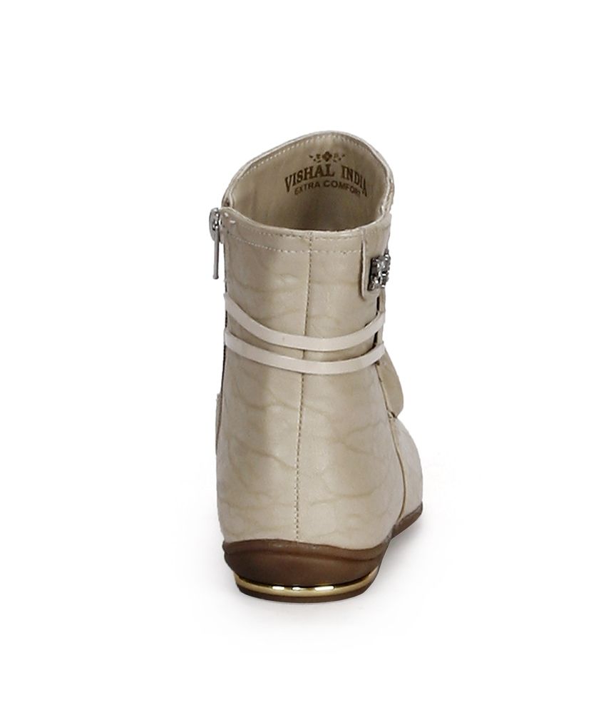 pointed toe beige boots