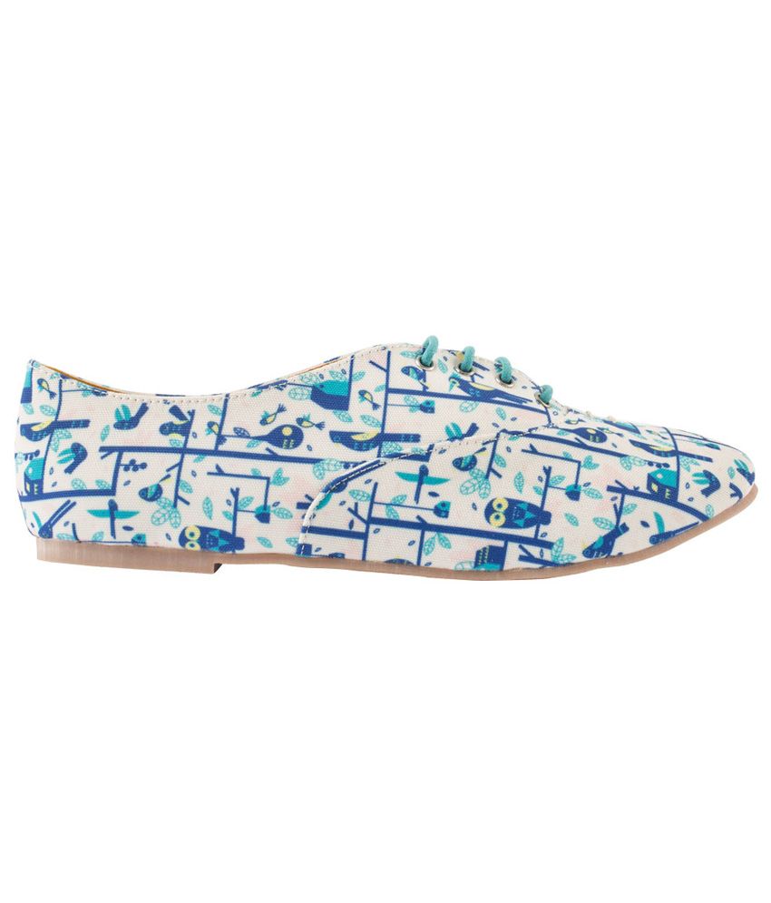 Chumbak Ghostwhite Casual Shoes Price in India Buy Chumbak Ghostwhite