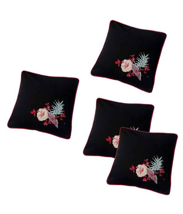     			Hugs'n'Rugs Black Cotton Cushion Covers - Set Of 4