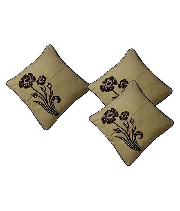     			Hugs'n'Rugs Golden Cotton Cushion Covers - Set Of 3